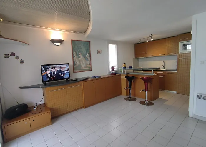 17, Cap Sauvage Au Village Naturiste Agde