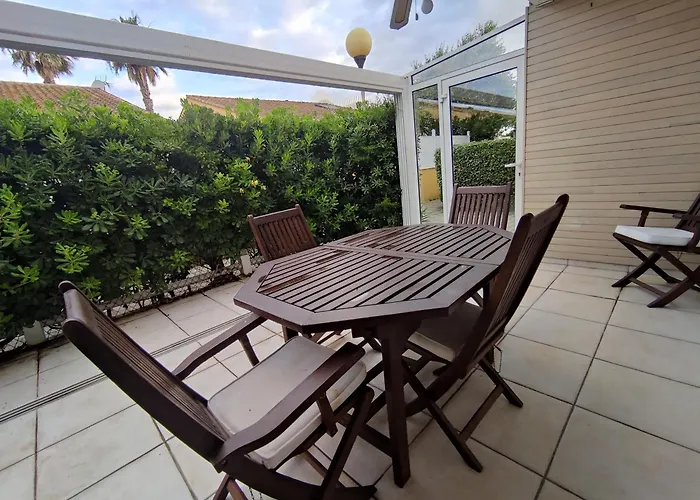 Apartment 17, Cap Sauvage Au Village Naturiste